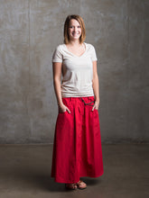 Load image into Gallery viewer, Slim Macabi Skirt